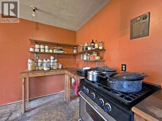 4633-4651 BARKERVILLE HIGHWAY - 11