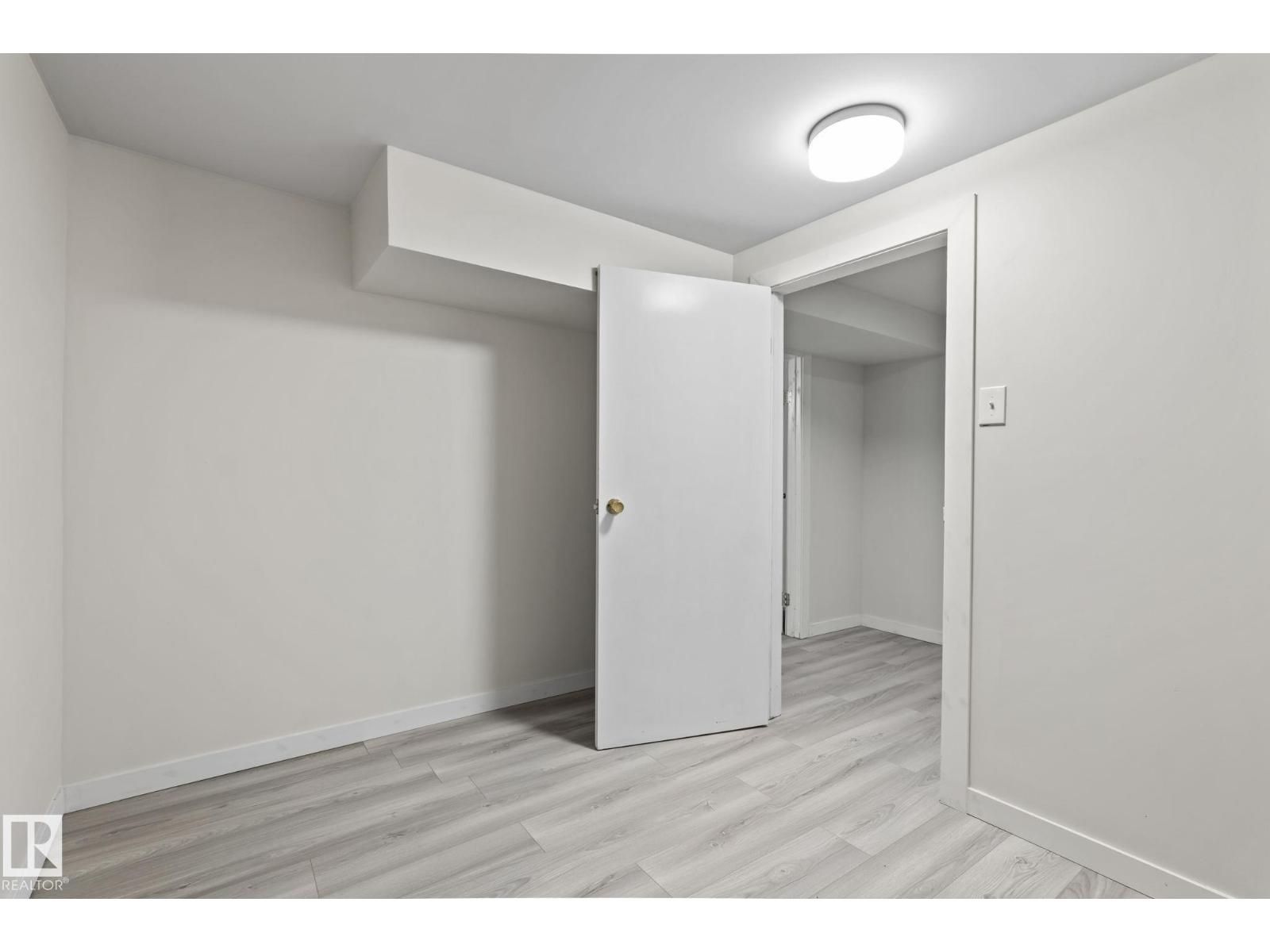 18124 68Ave NW, Edmonton