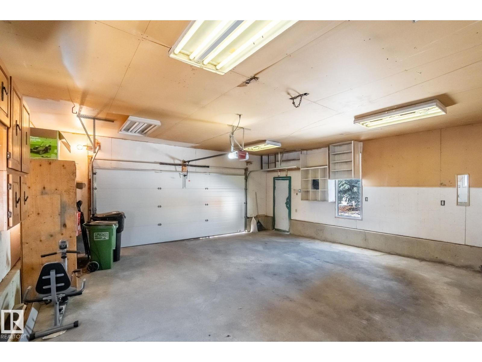 18124 68Ave NW, Edmonton