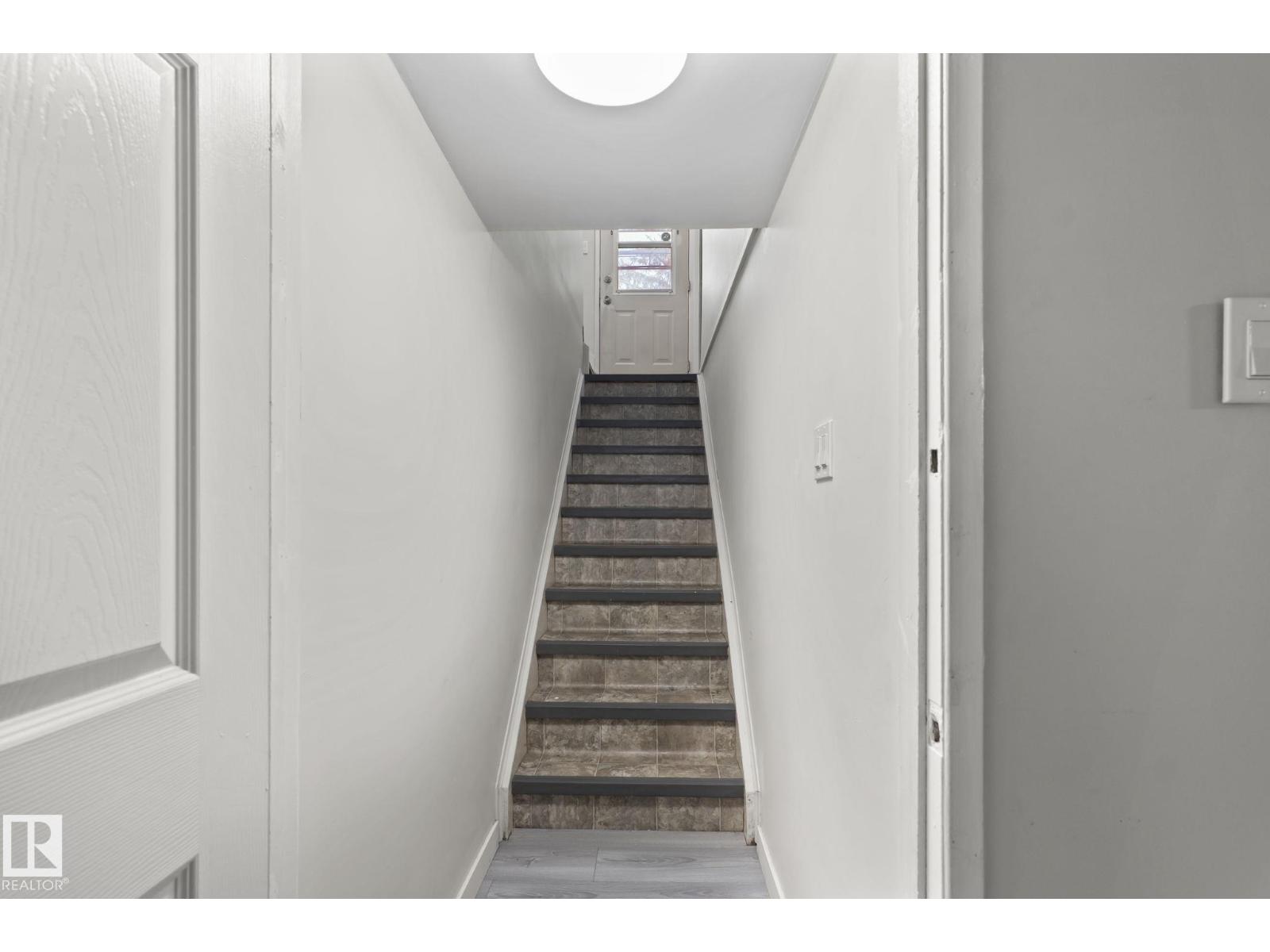 18124 68Ave NW, Edmonton