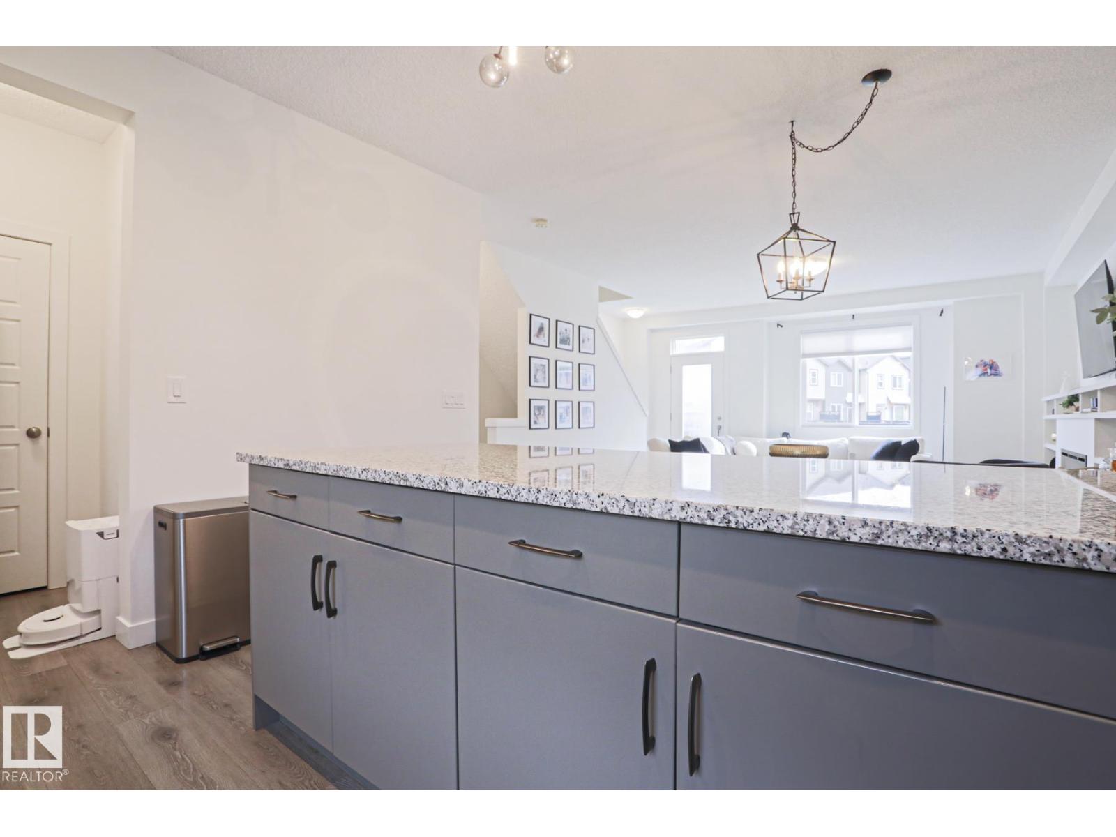 #33 16903 68 ST NW, Edmonton