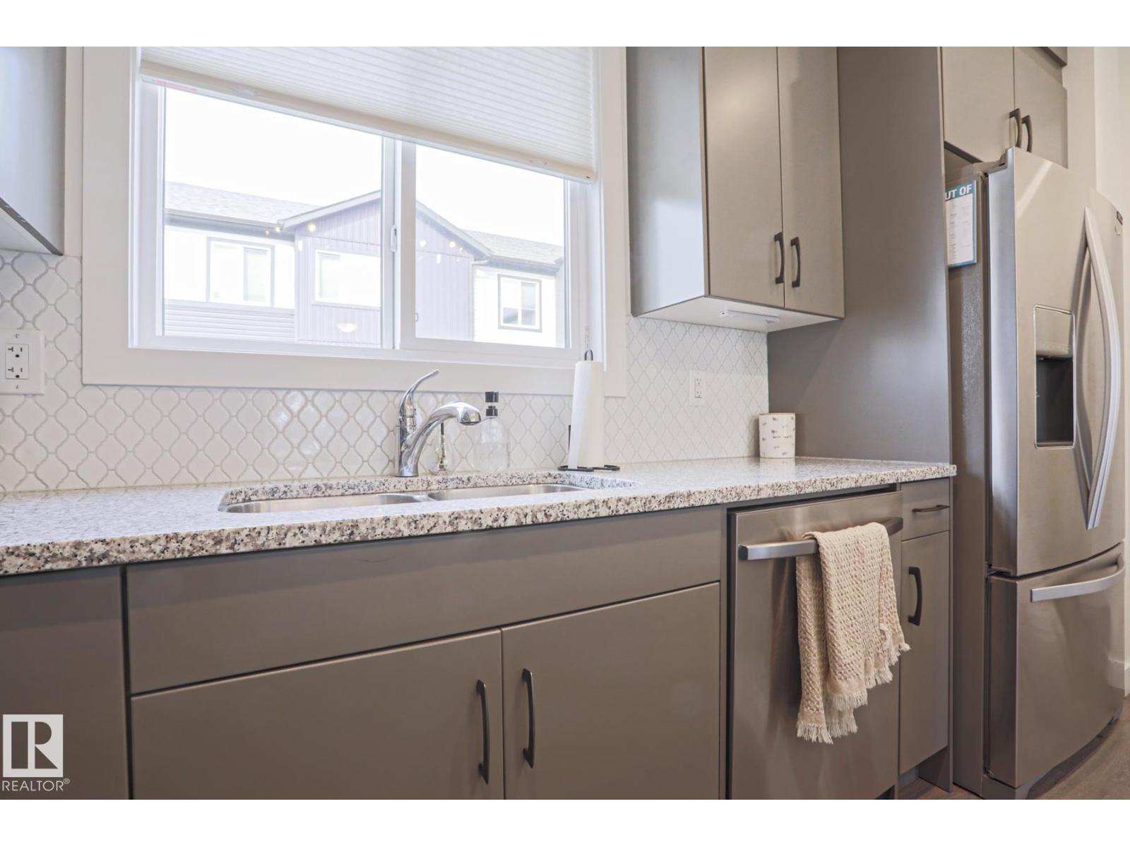 #33 16903 68 ST NW, Edmonton