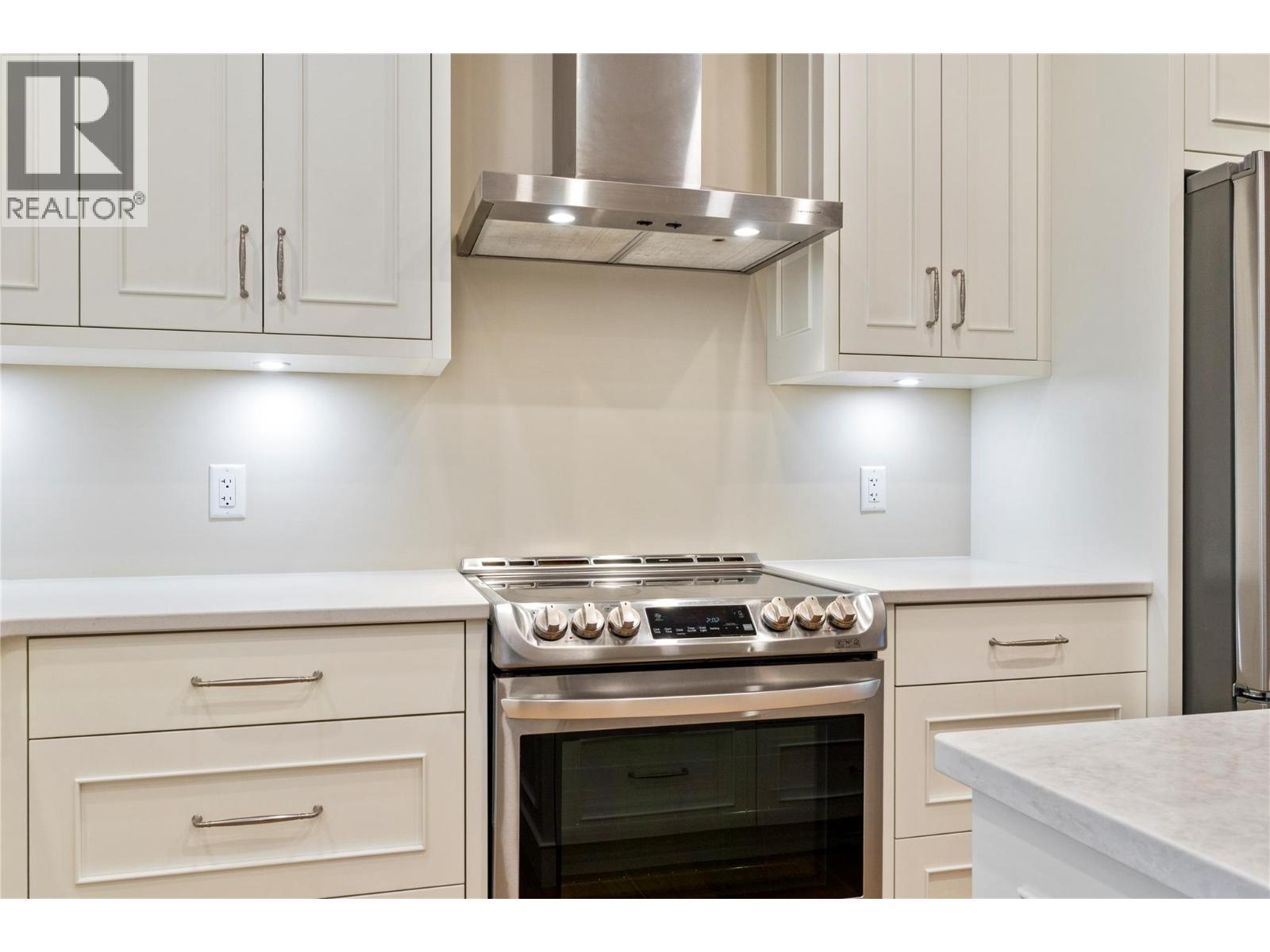 2251 14 Avenue SE - 17