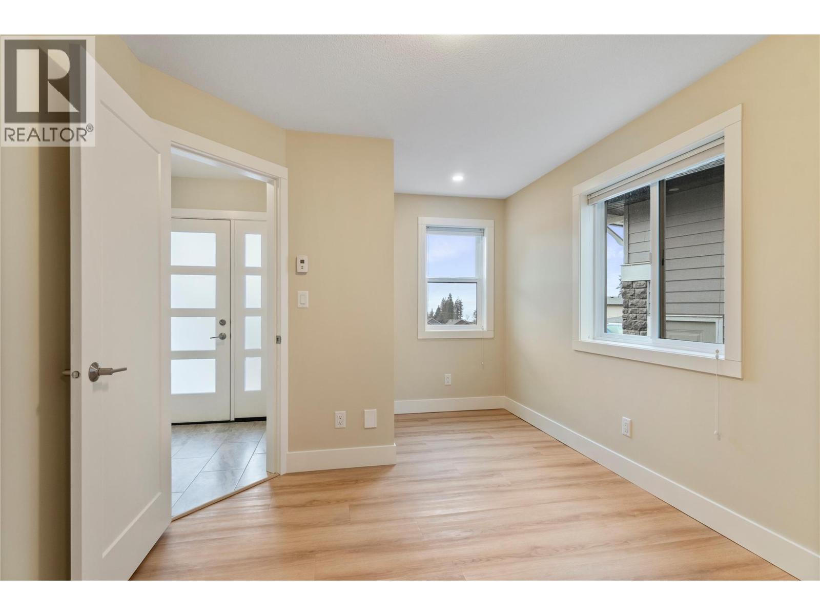 2251 14 Avenue SE - 52