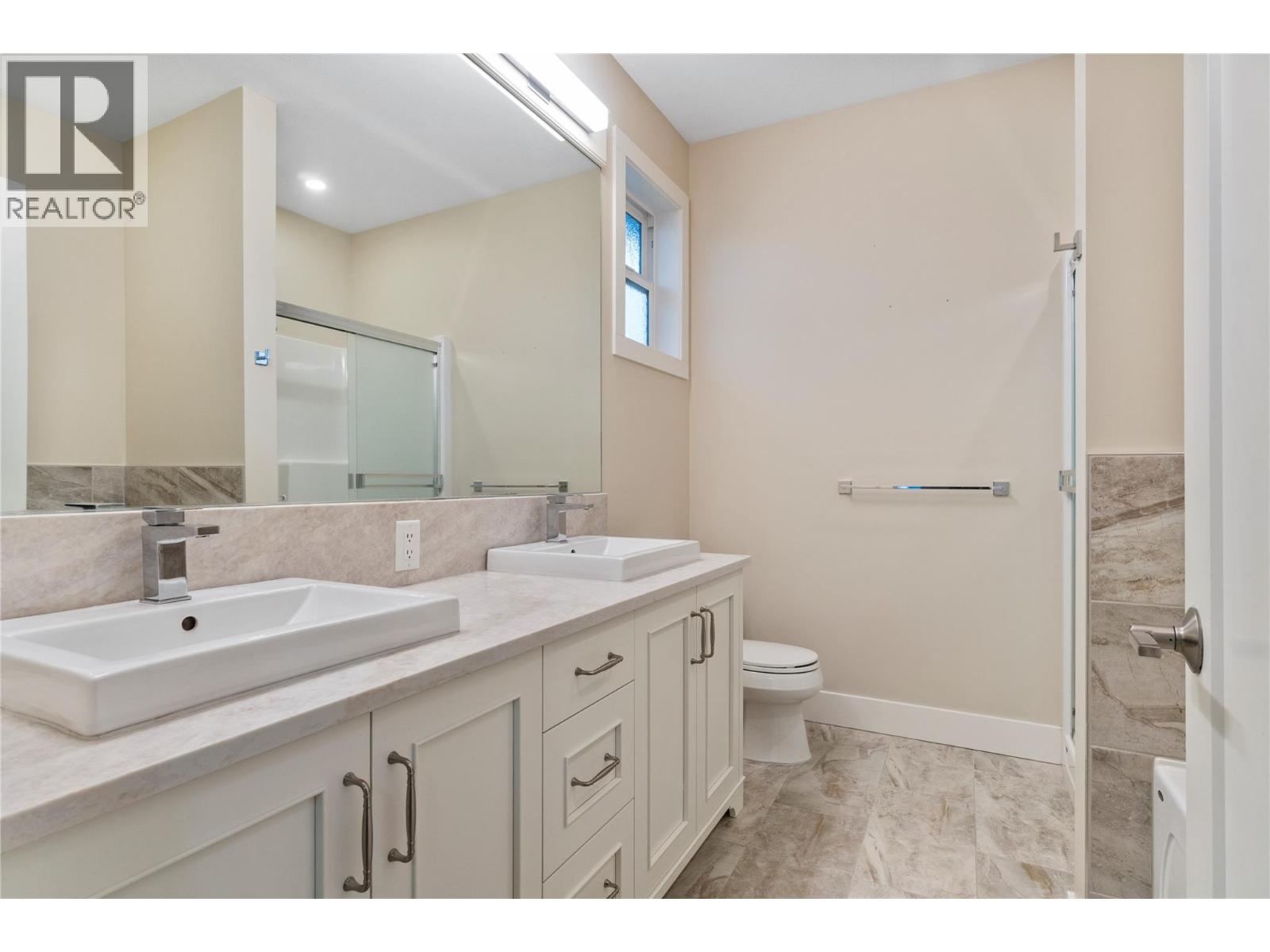 2251 14 Avenue SE - 43