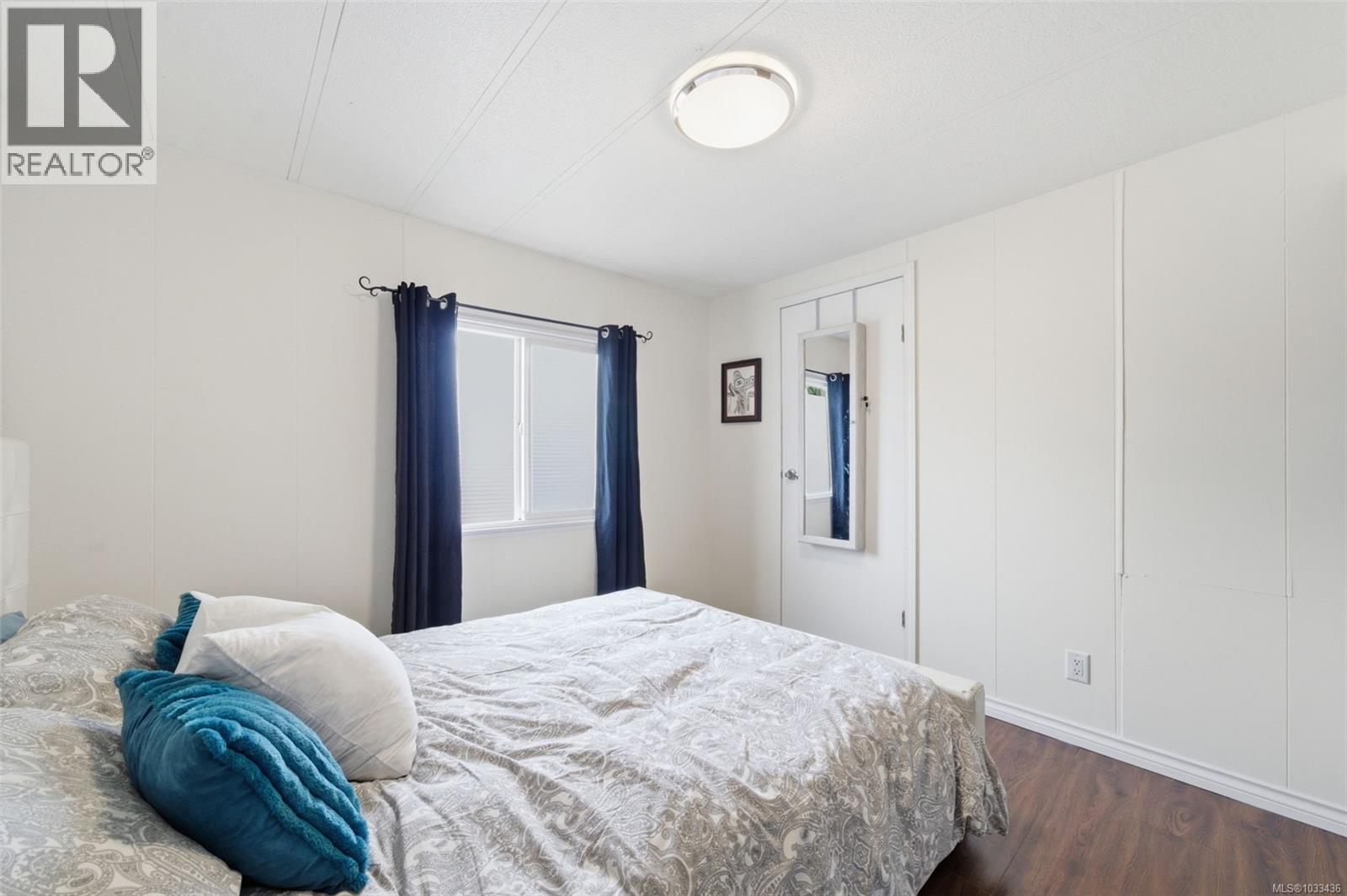 #2 124 Cooper Rd - 10