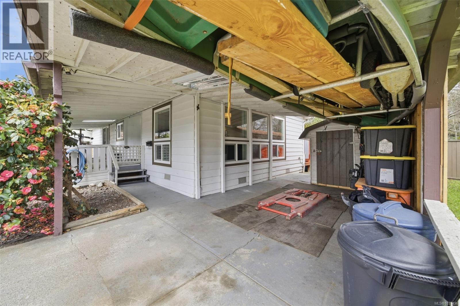 #2 124 Cooper Rd - 14