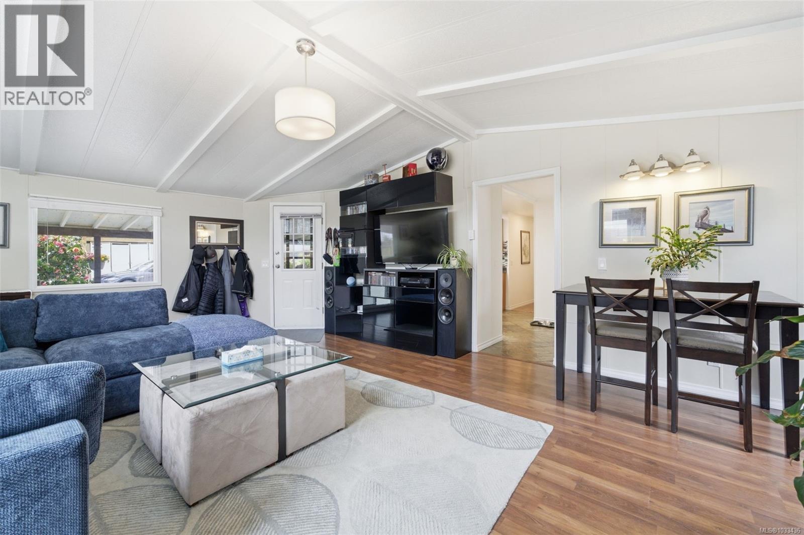 #2 124 Cooper Rd - 4
