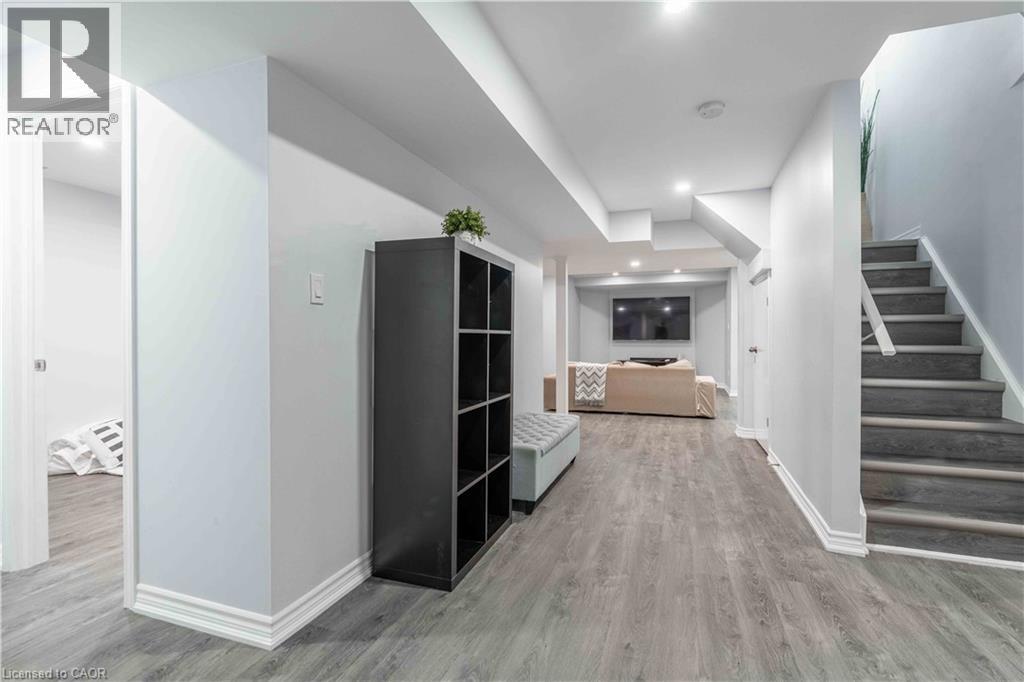Lower level foyer