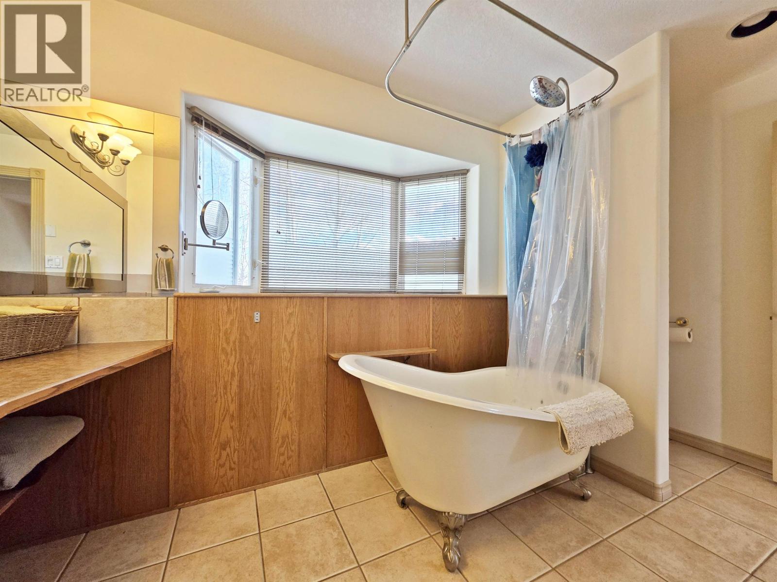 3039 BELCARRA ROAD - 32