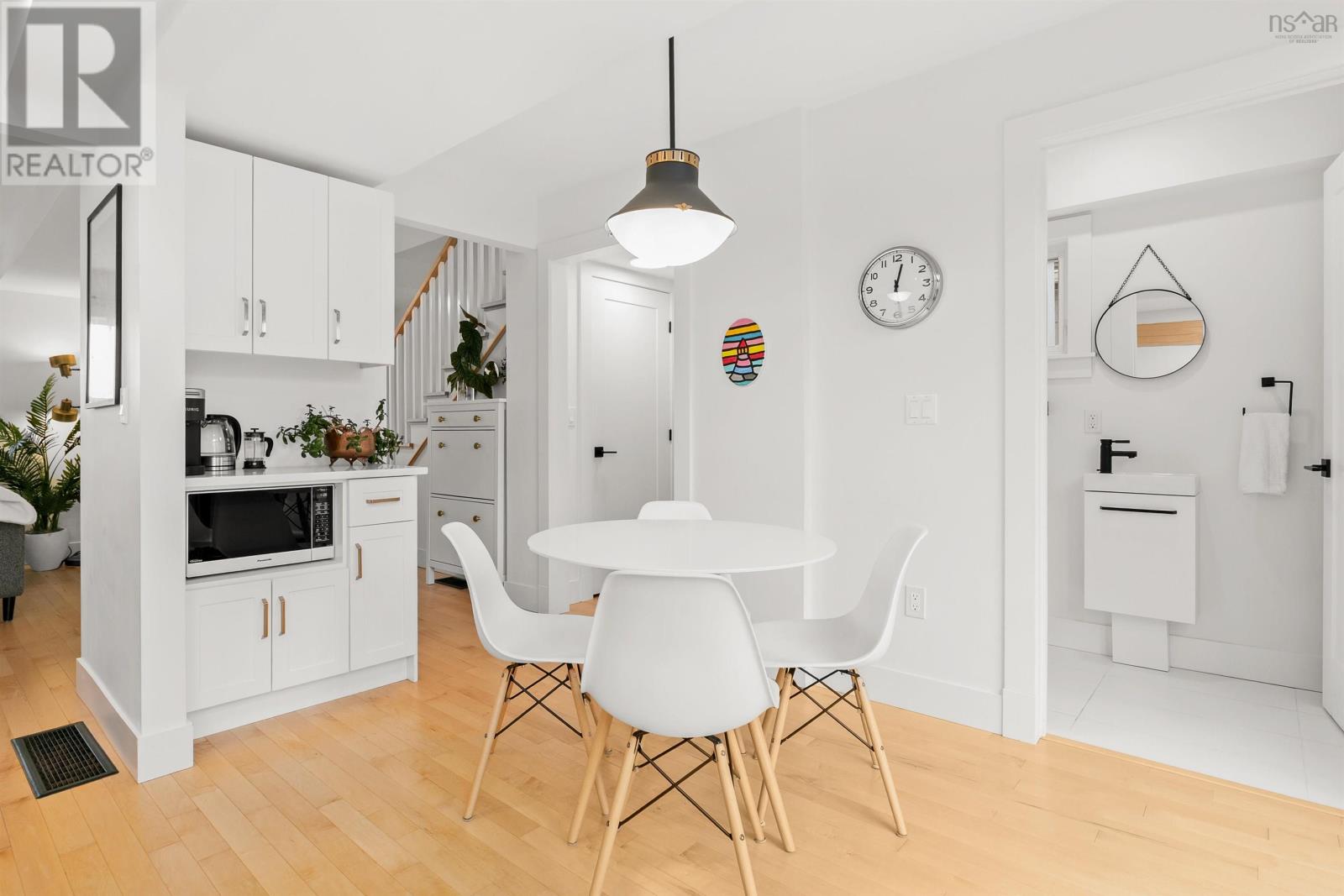 Property 16 of 40 of 3320 Agricola Street