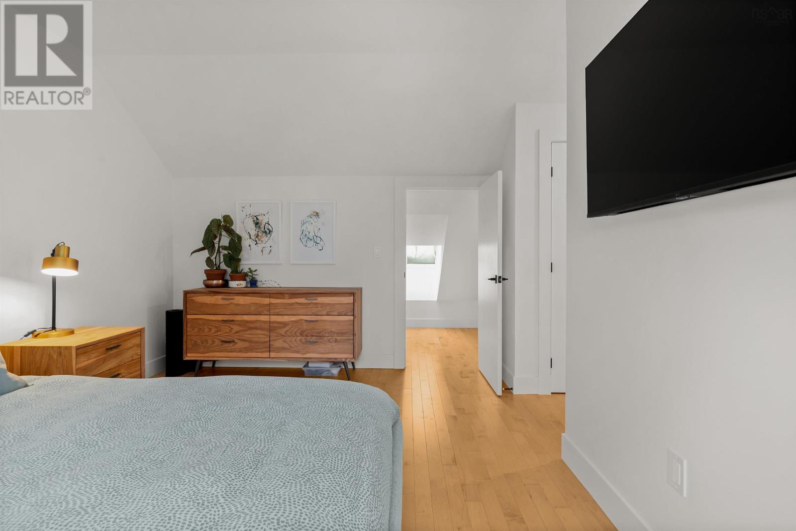 Property 30 of 40 of 3320 Agricola Street