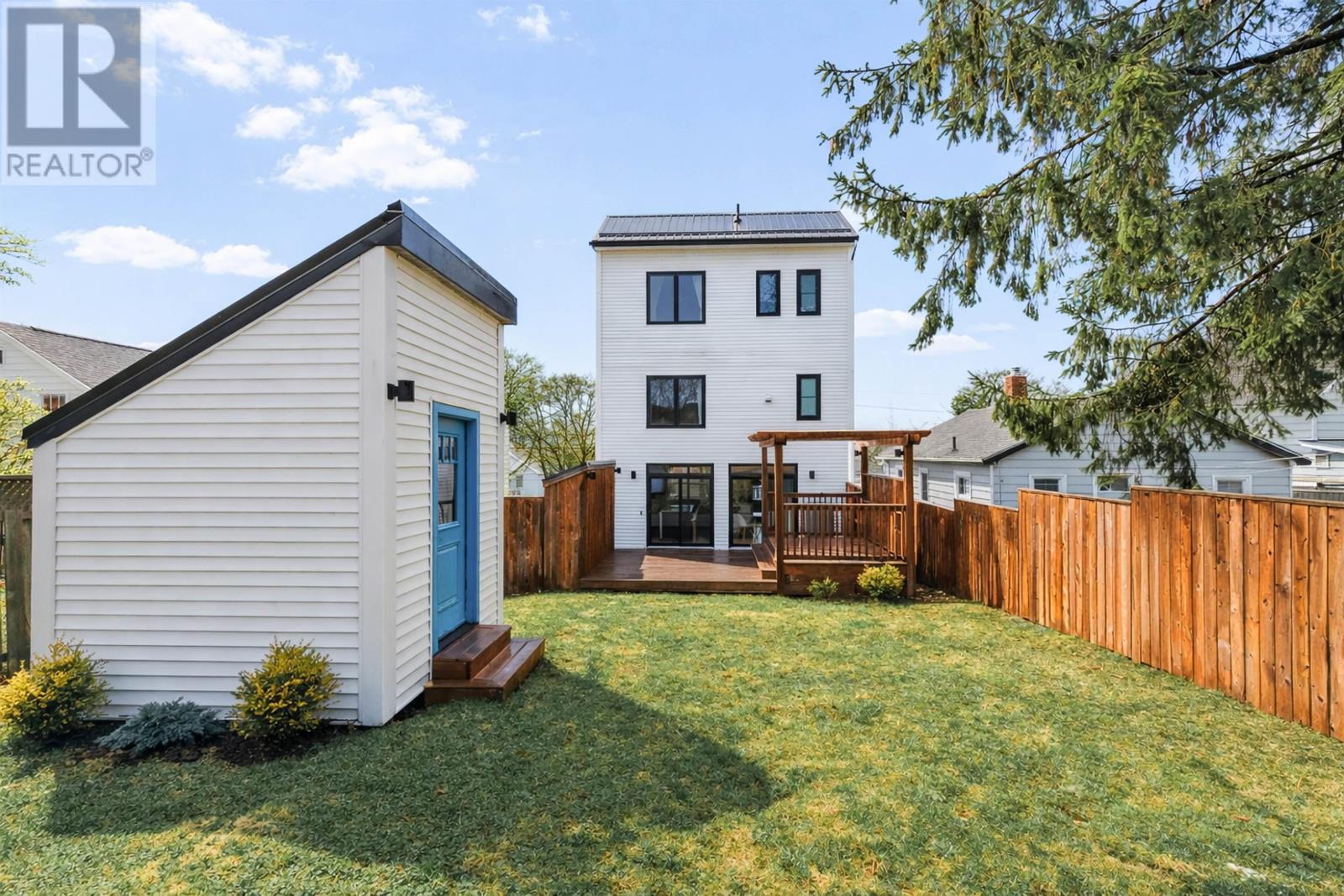 Property 38 of 40 of 3320 Agricola Street