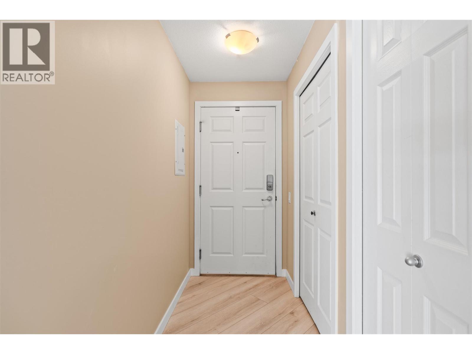 515 Houghton Road Unit# 212, Kelowna