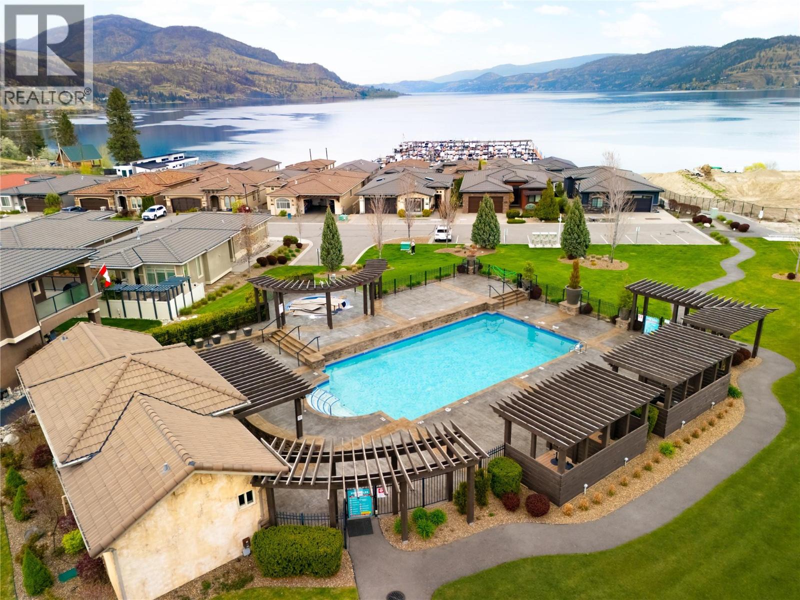 1876 VIEWPOINT Crescent, Kelowna