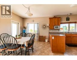 Dining room - 120 Valley Road, Williams Lake, BC V0K2G0 Photo 6
