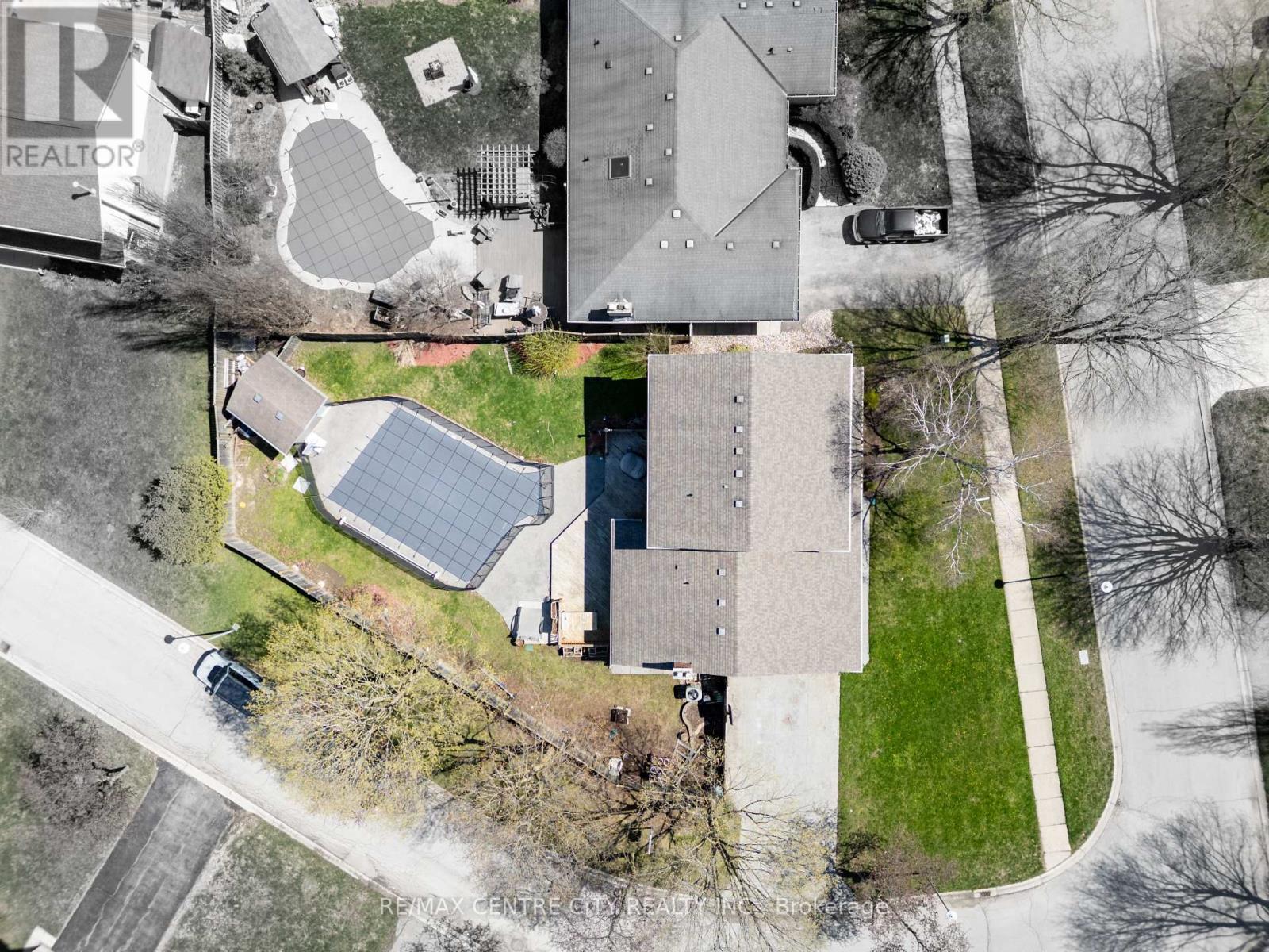 45 CHAUCER ROAD N, London South (South M), Ontario, N6K1V4 — Photo 3
