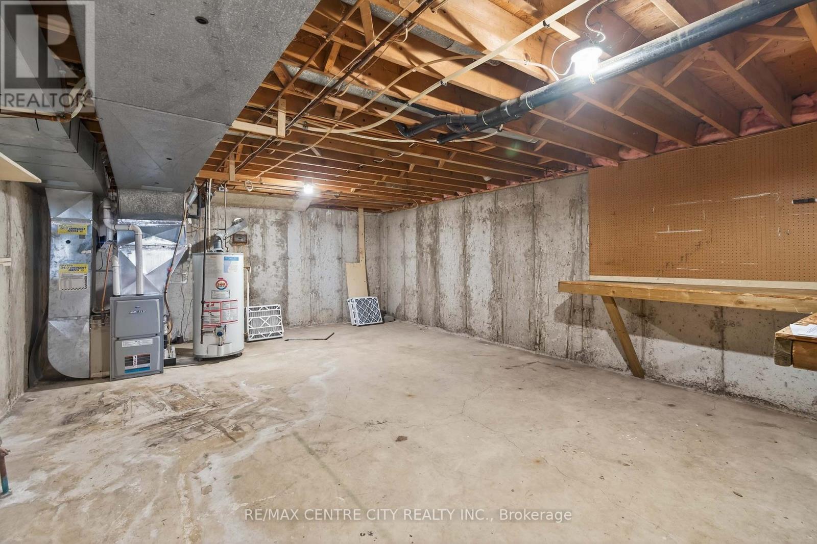 45 CHAUCER ROAD N, London South (South M), Ontario, N6K1V4 — Photo 37