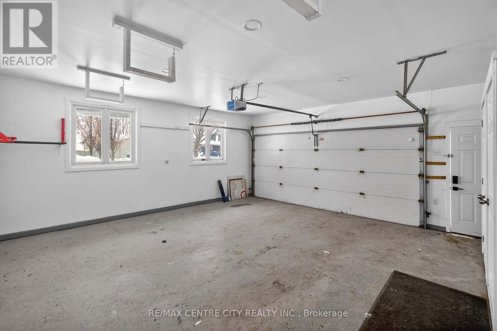 45 CHAUCER ROAD N, London South (South M), Ontario, N6K1V4 — Photo 6