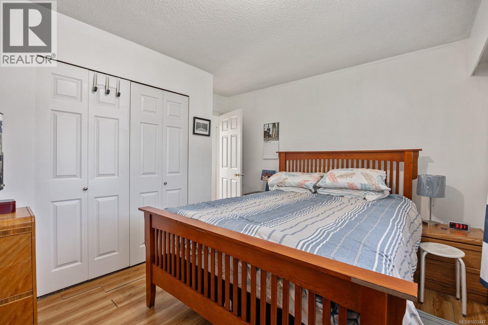 648 22nd St - 10