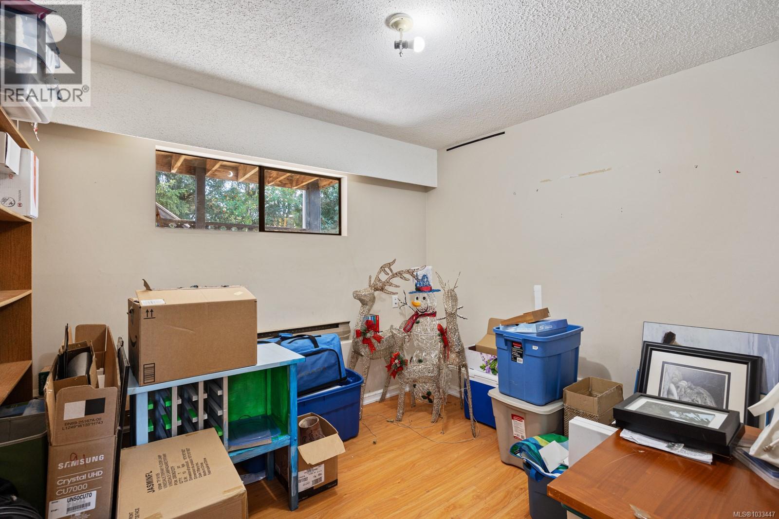 648 22nd St - 16