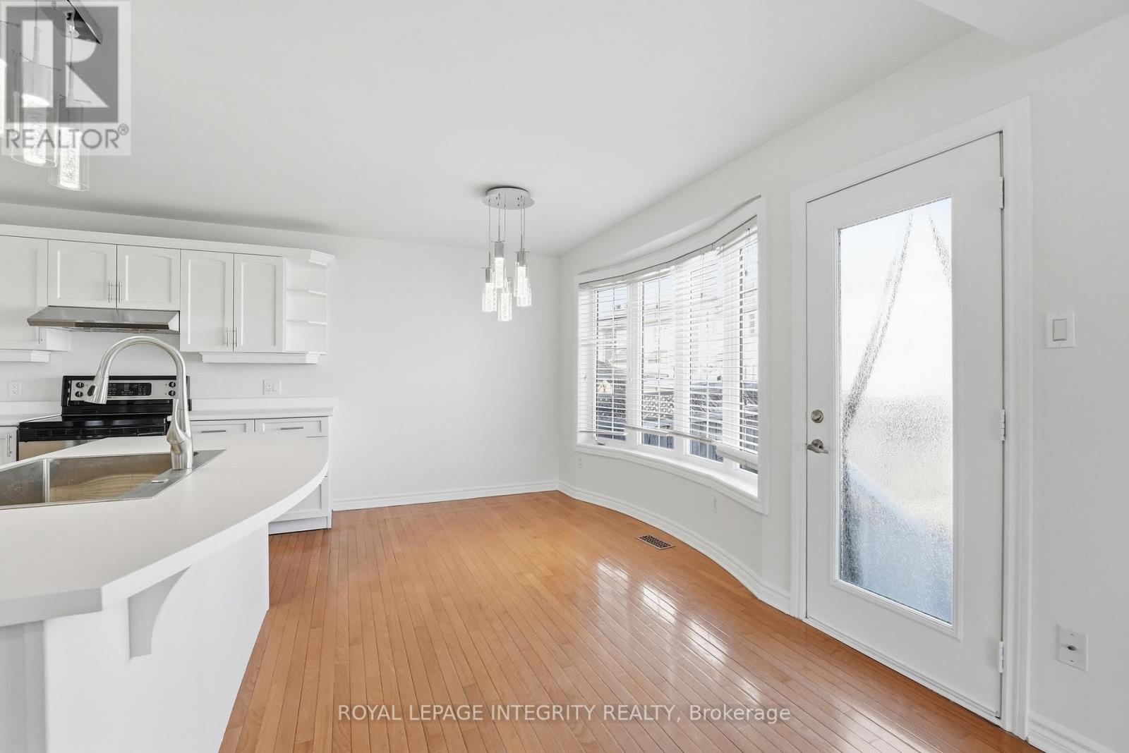 200 BURNABY DRIVE — photo 10
