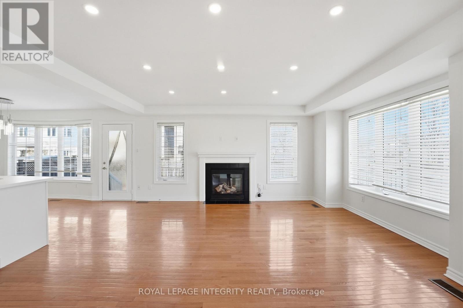 200 BURNABY DRIVE — photo 12