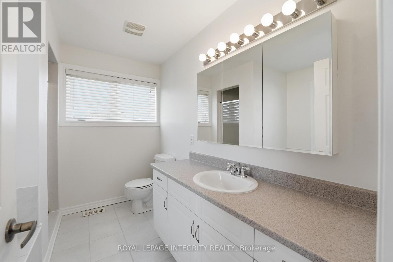 200 BURNABY DRIVE — photo 23