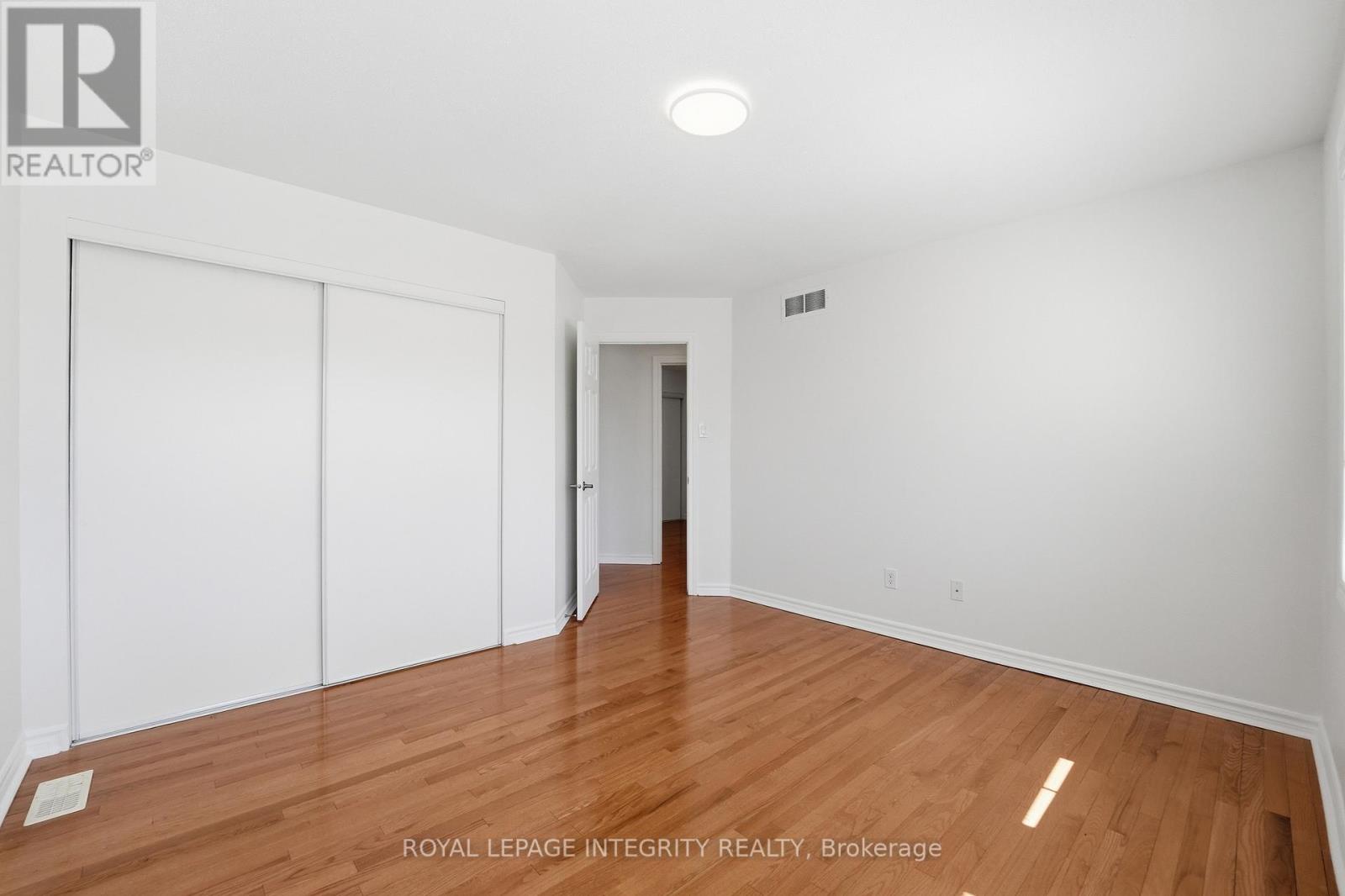 200 BURNABY DRIVE — photo 27