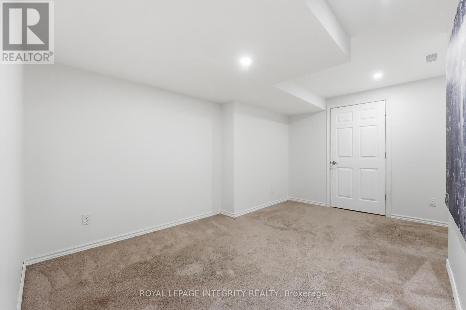 200 BURNABY DRIVE — photo 36