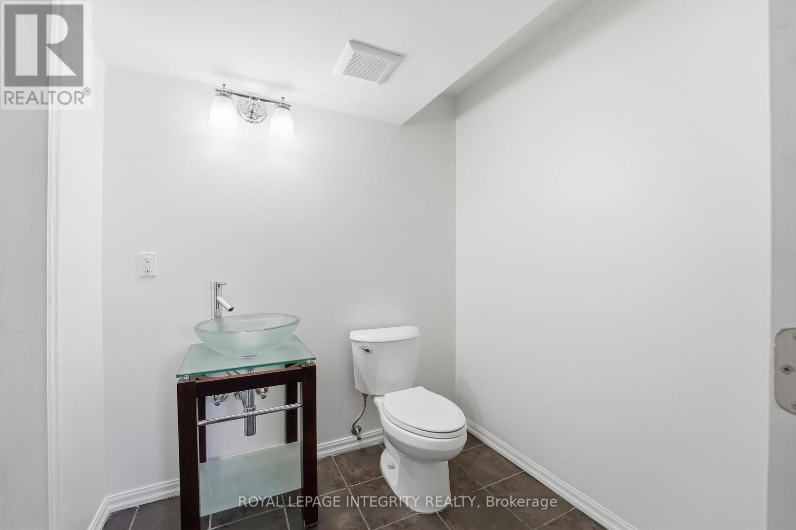 200 BURNABY DRIVE — photo 39