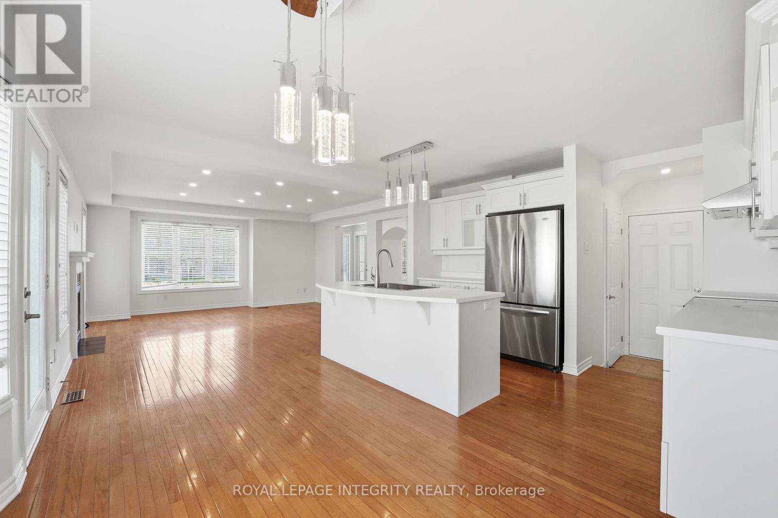 200 BURNABY DRIVE — photo 9