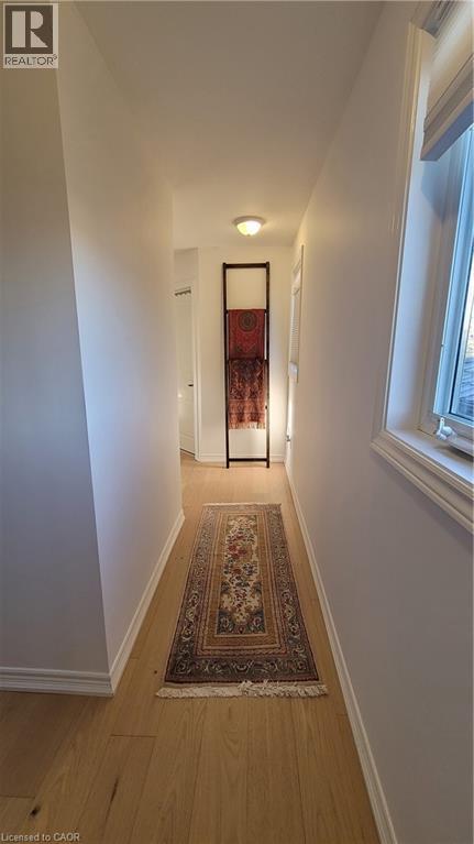 20 QUEENSDALE Avenue W Unit# Room, Hamilton, Ontario, L9C1B5 — Photo 2