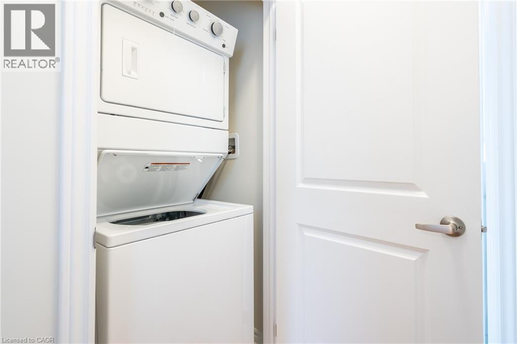 1426 ALMONTE Drive, Burlington, Ontario, L7P0V8 — Photo 34