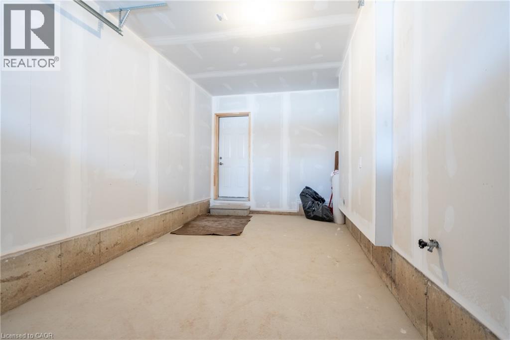 1426 ALMONTE Drive, Burlington, Ontario, L7P0V8 — Photo 38