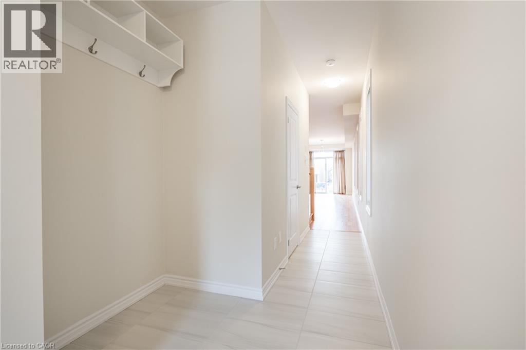 1426 ALMONTE Drive, Burlington, Ontario, L7P0V8 — Photo 4
