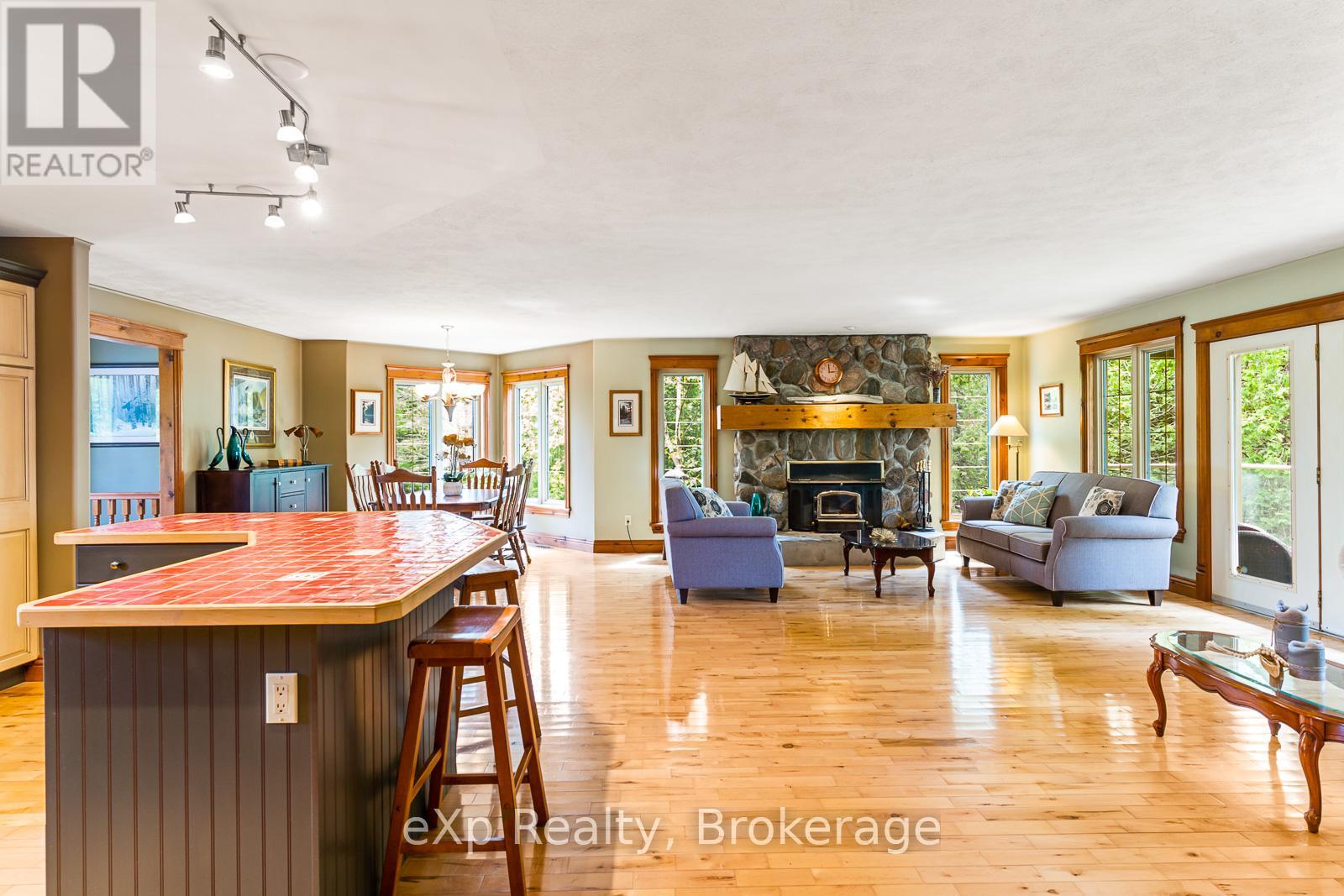 61 FOX TRAIL — photo 16