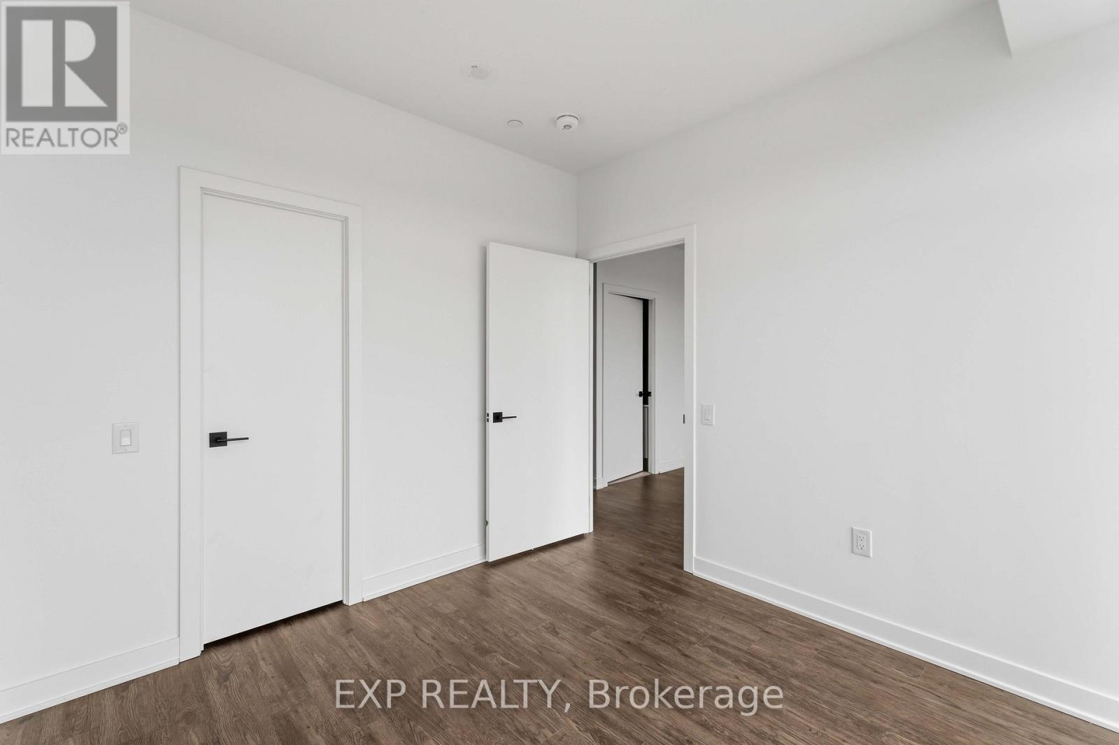 1619 - 2782 BARTON STREET E — photo 9