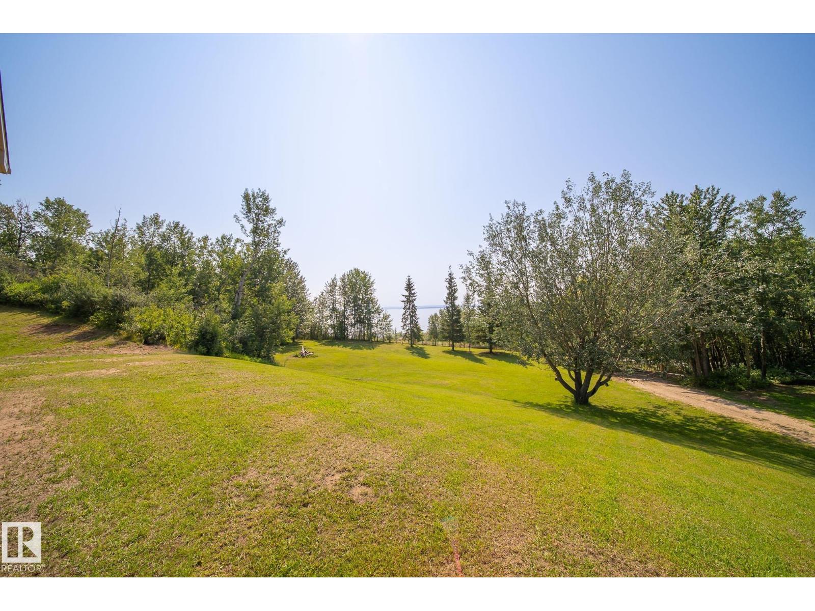 4518 LAKESHORE RD, Rural Parkland County