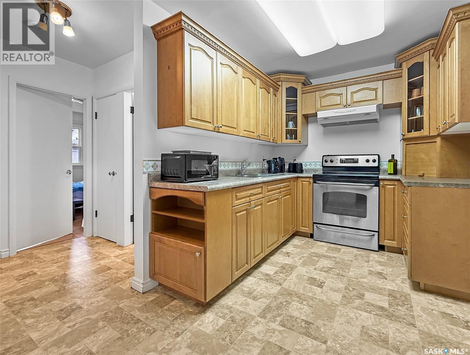 235 Sidney STREET E - 6