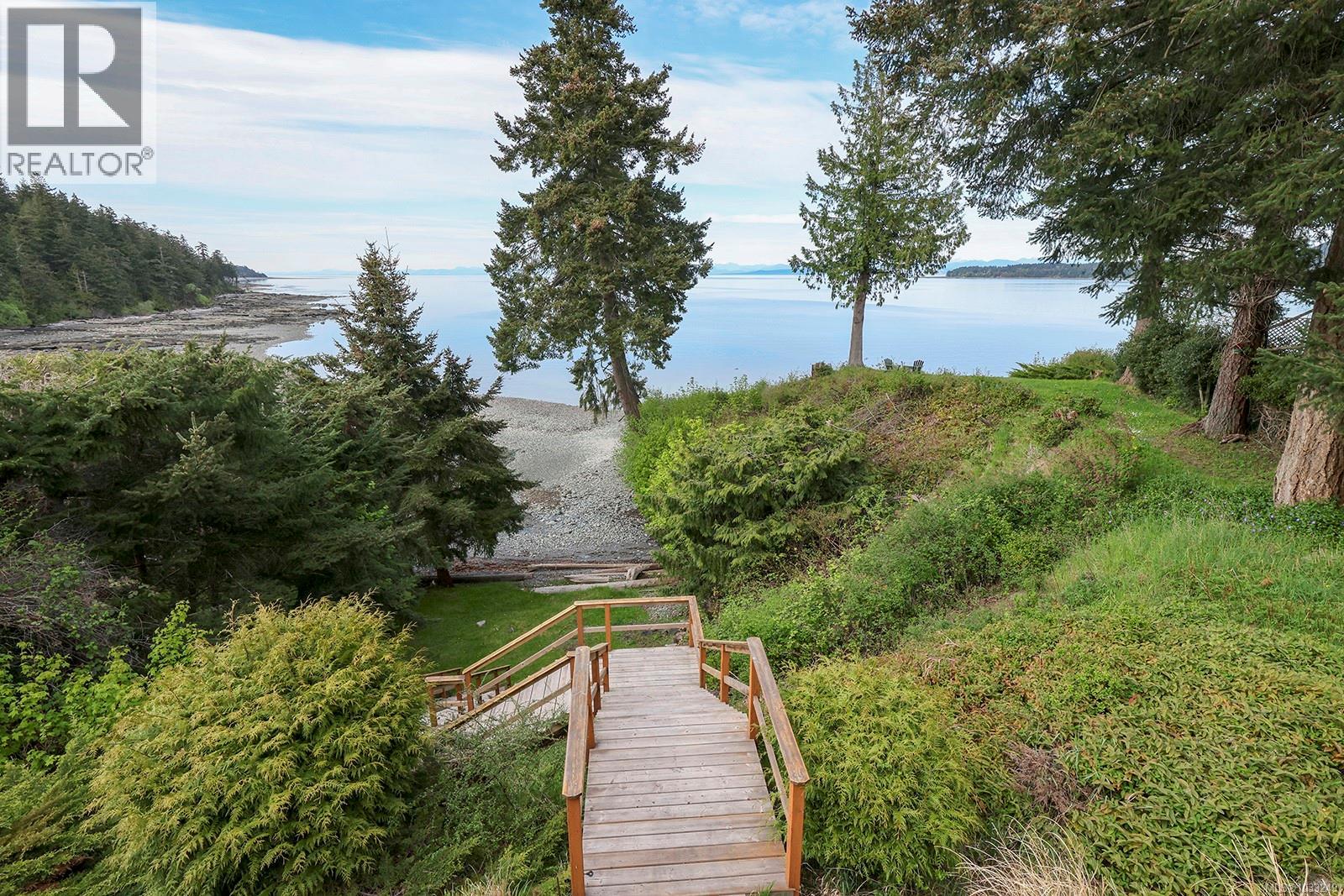 3640 East Rd, Denman Island