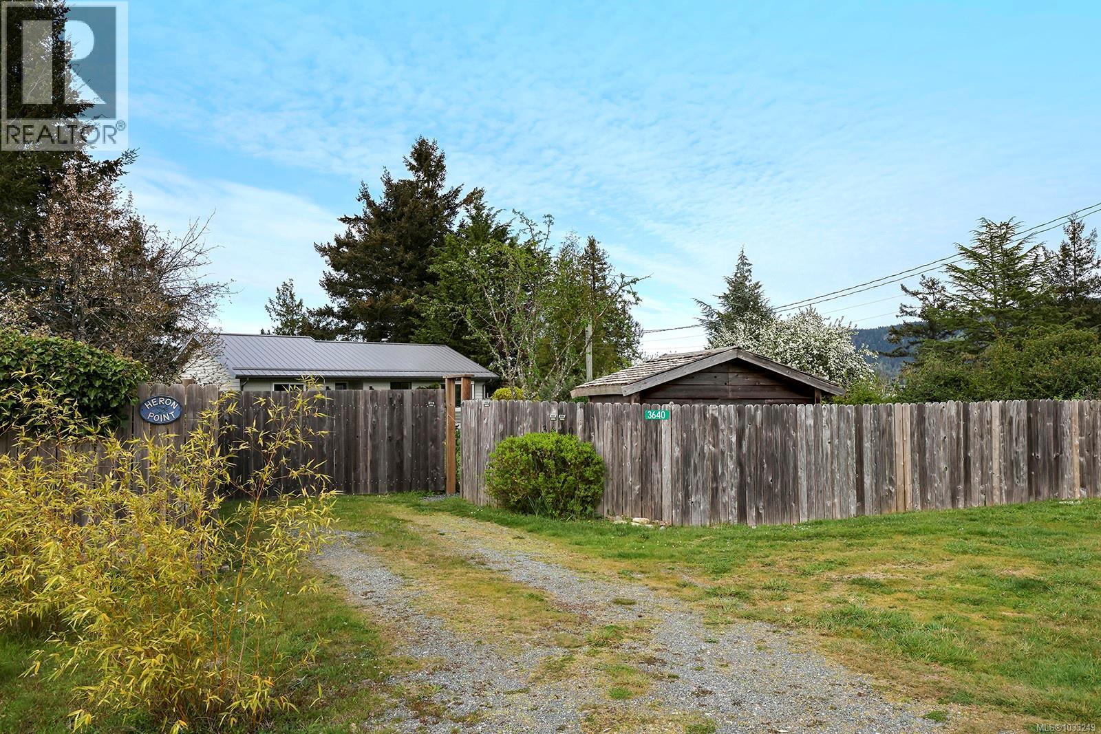 3640 East Rd, Denman Island