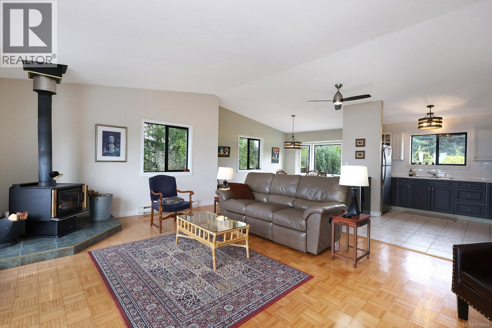 3640 East Rd, Denman Island