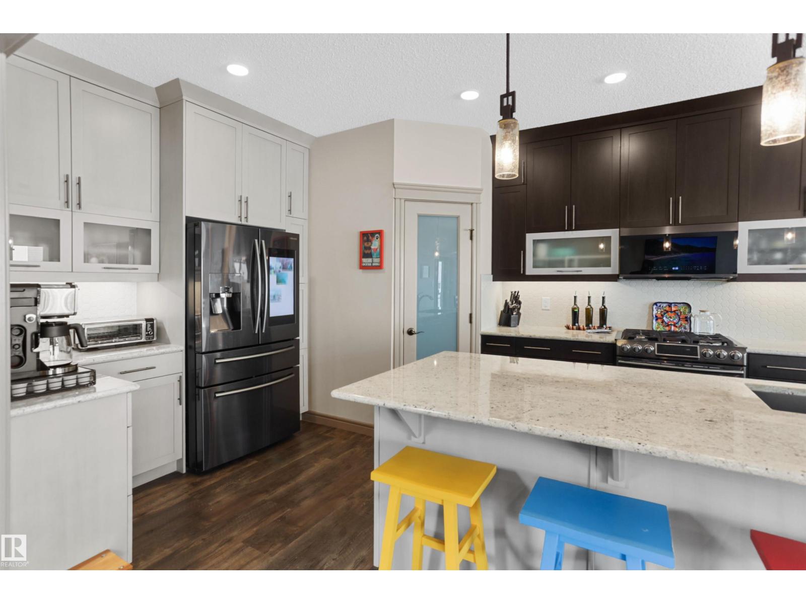 97 ASTORIA PT, Devon