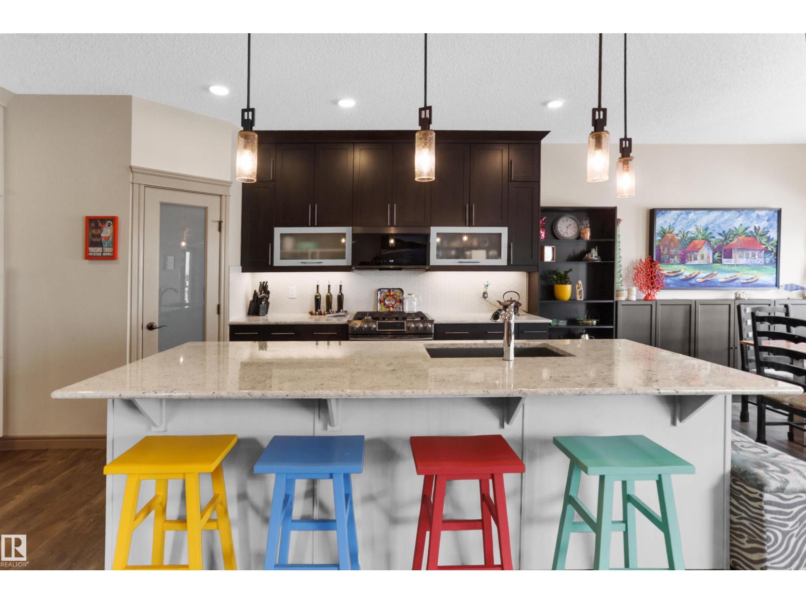 97 ASTORIA PT, Devon