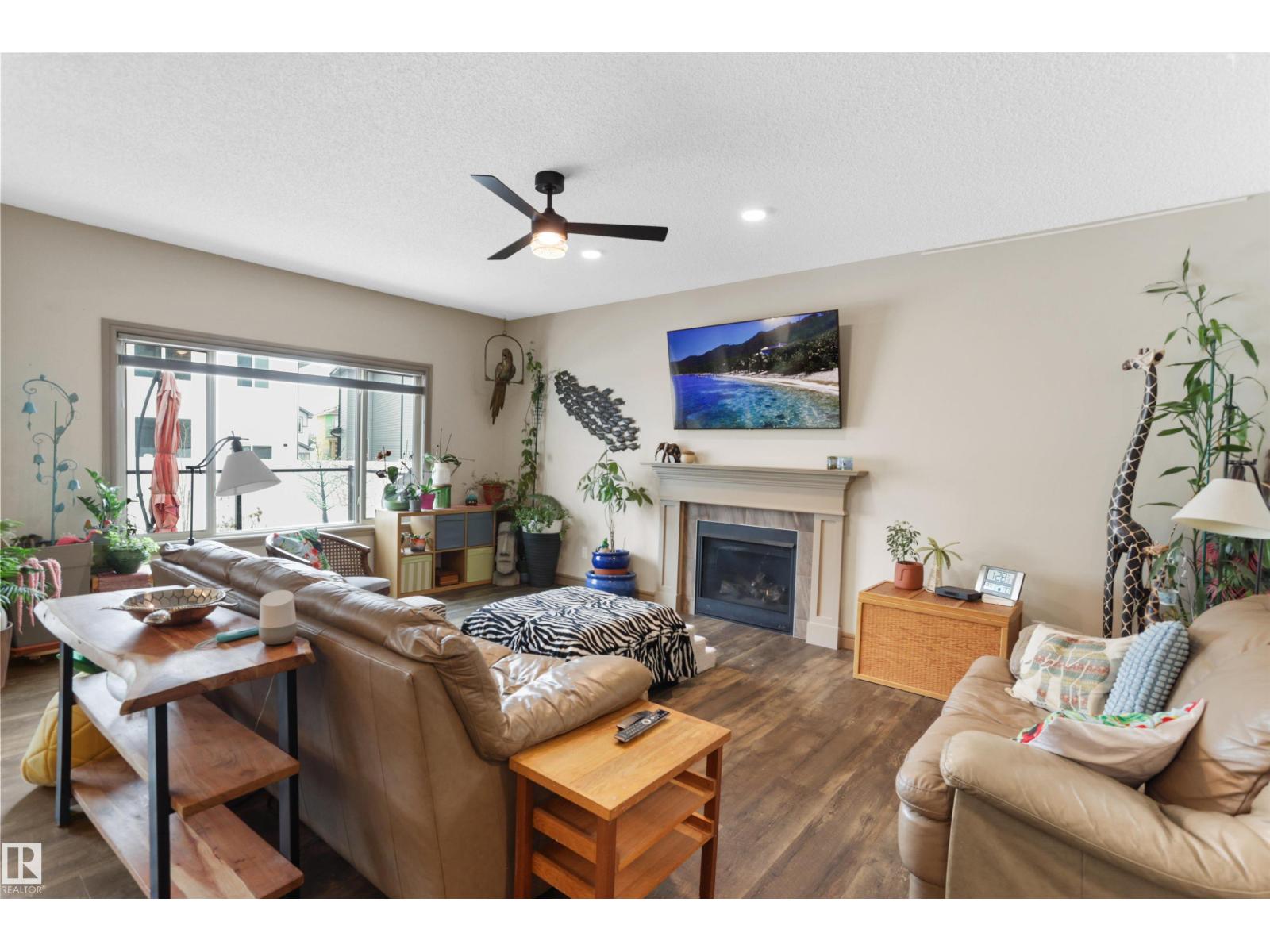 97 ASTORIA PT, Devon