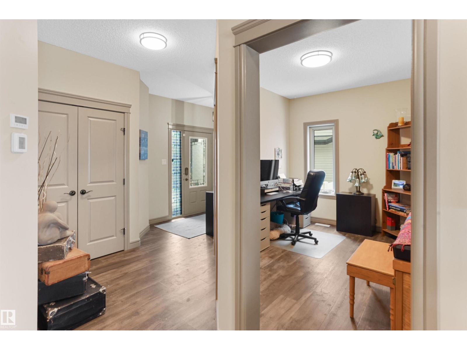 97 ASTORIA PT, Devon