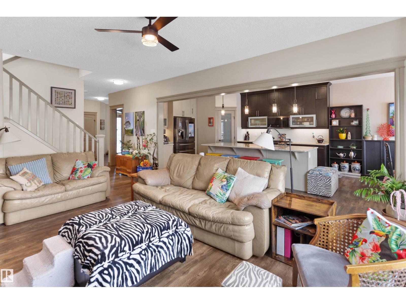 97 ASTORIA PT, Devon