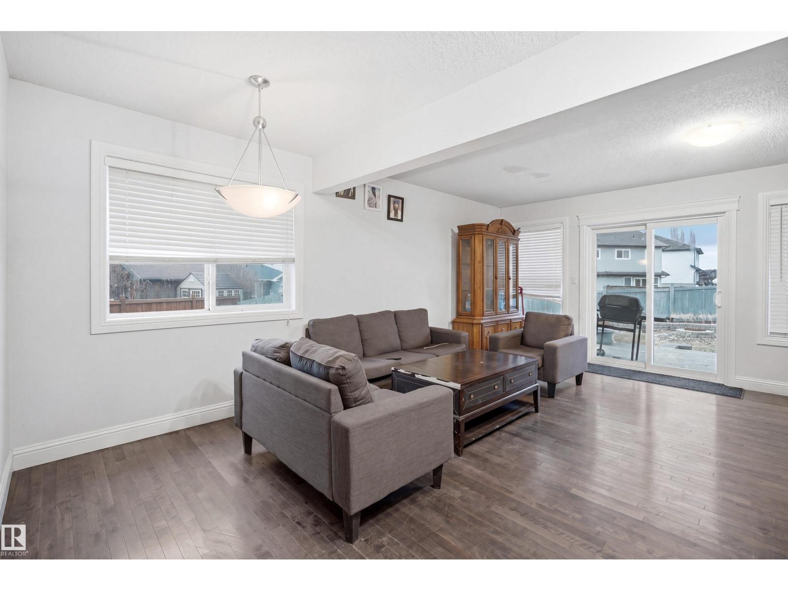3545 11 ST NW - 9