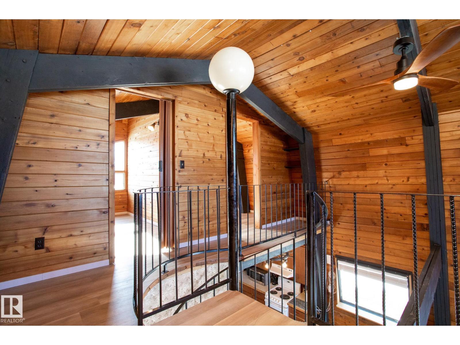 425 4 St. Yellowstone - Photo 25